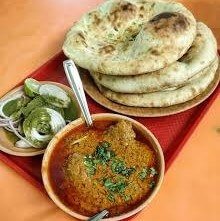 Chicken Qorma with 1 Naan